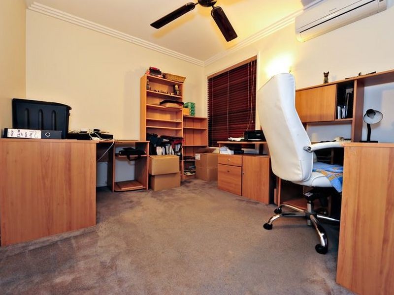 8 Sefton Court, North Lakes QLD 4509