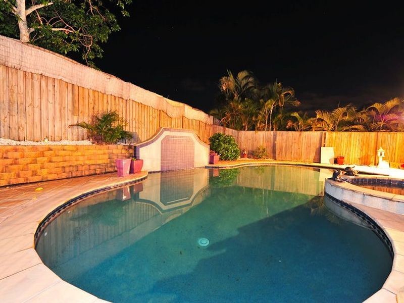 8 Sefton Court, North Lakes QLD 4509