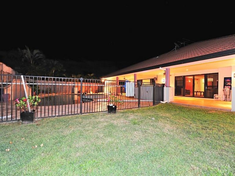 8 Sefton Court, North Lakes QLD 4509