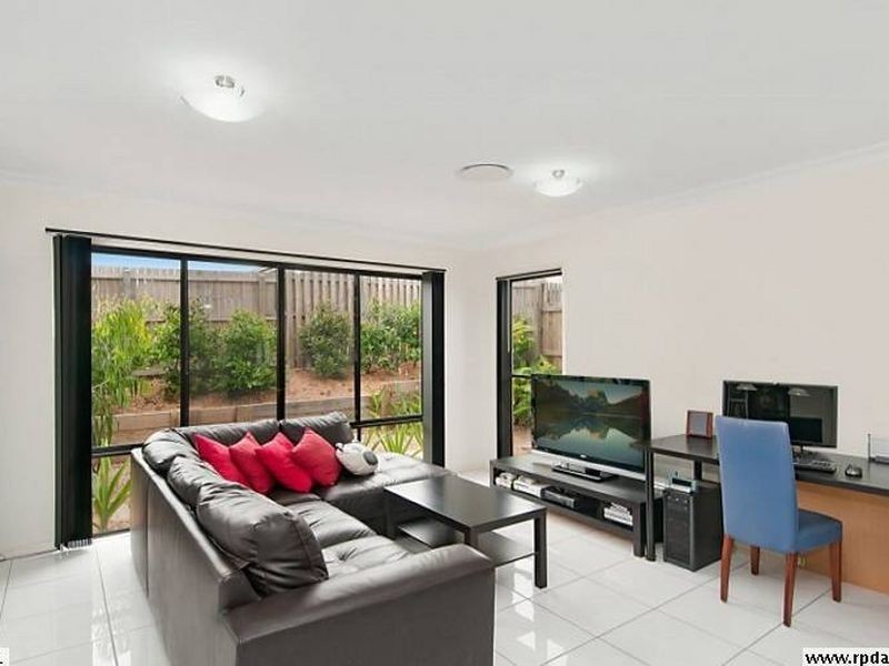 25 Astley Parade, North Lakes QLD 4509