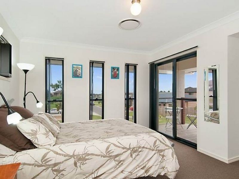 25 Astley Parade, North Lakes QLD 4509