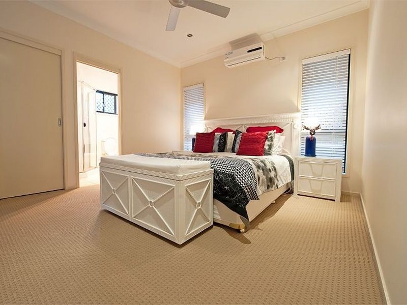 12 Planigale Crescent, North Lakes QLD 4509