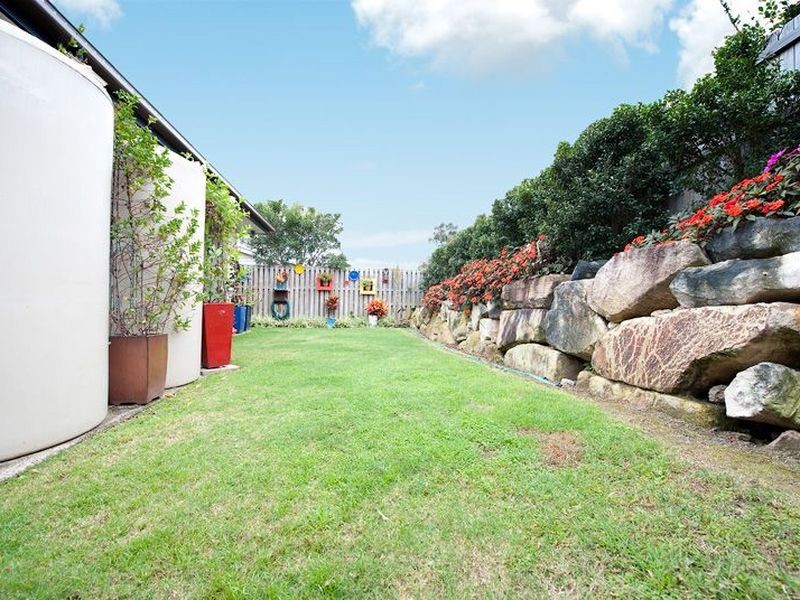 12 Planigale Crescent, North Lakes QLD 4509