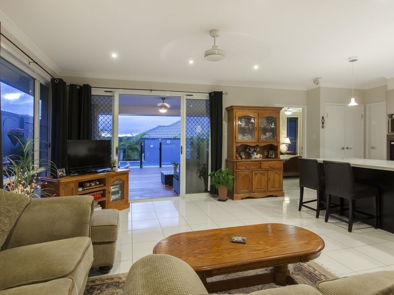 28 Magnetic Terrace, North Lakes QLD 4509