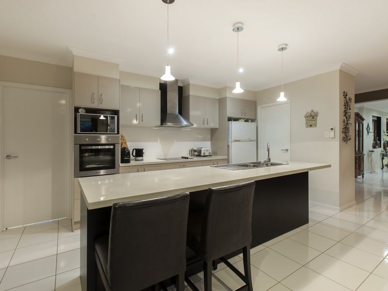 28 Magnetic Terrace, North Lakes QLD 4509