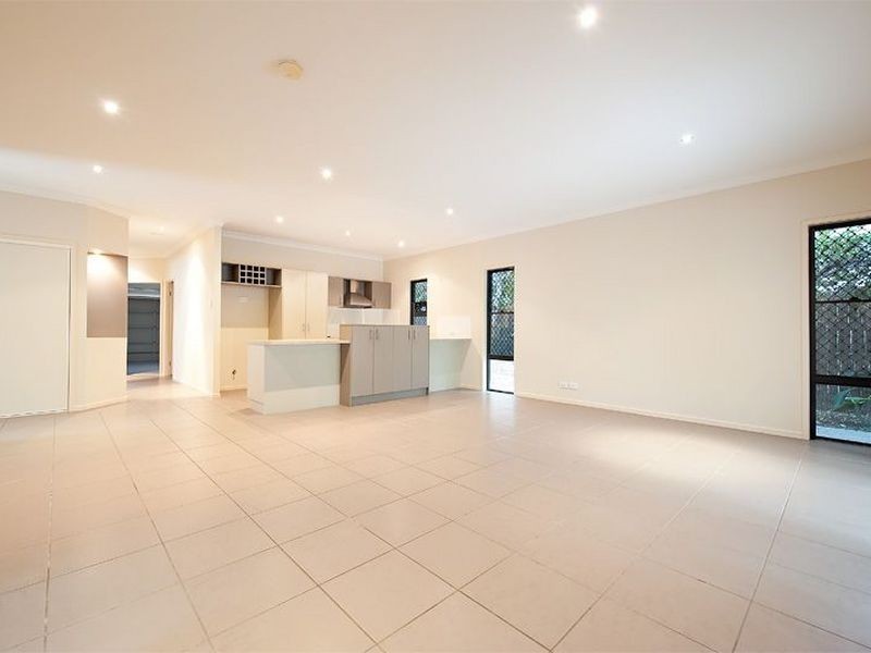 10 Echidna Parade, North Lakes QLD 4509
