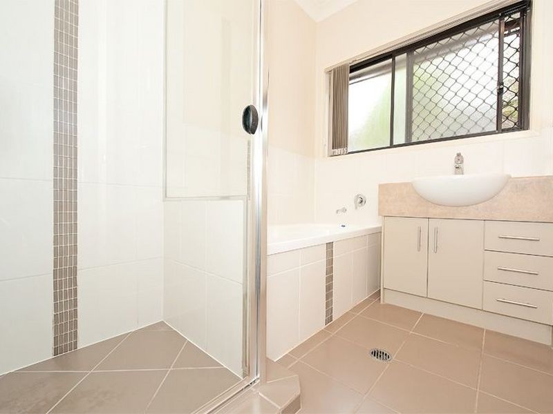 10 Echidna Parade, North Lakes QLD 4509