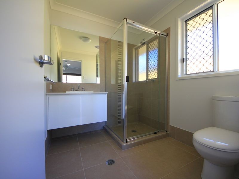 16 Wallace Street, Mango Hill QLD 4509