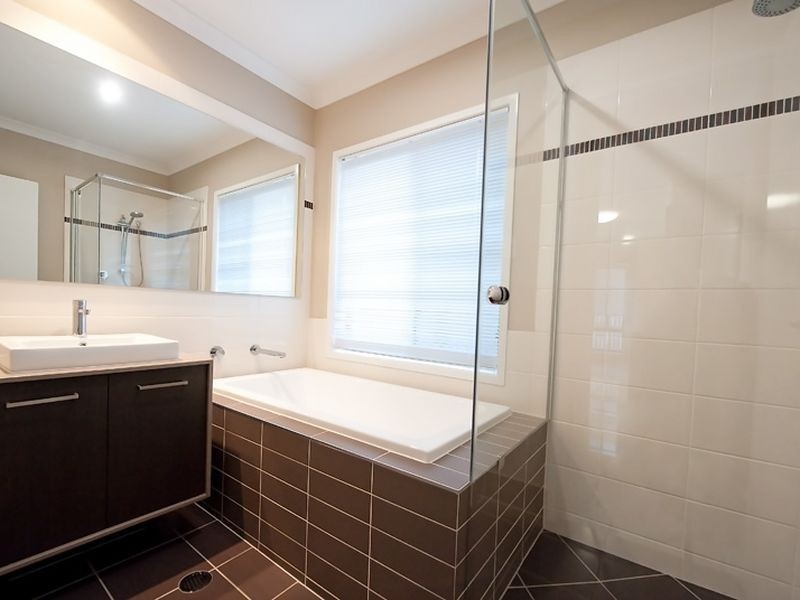 18 Kakadu Court, North Lakes QLD 4509