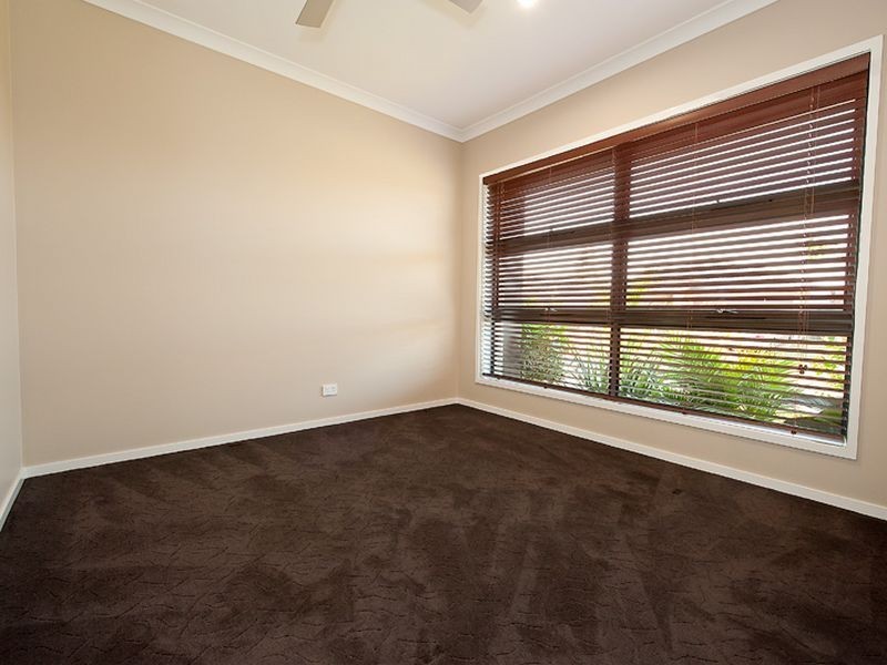 18 Kakadu Court, North Lakes QLD 4509