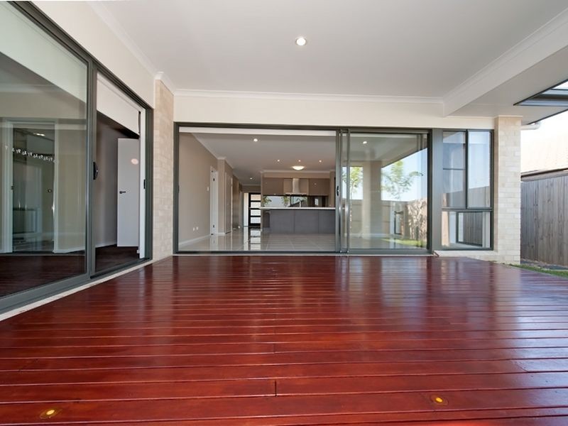 18 Kakadu Court, North Lakes QLD 4509