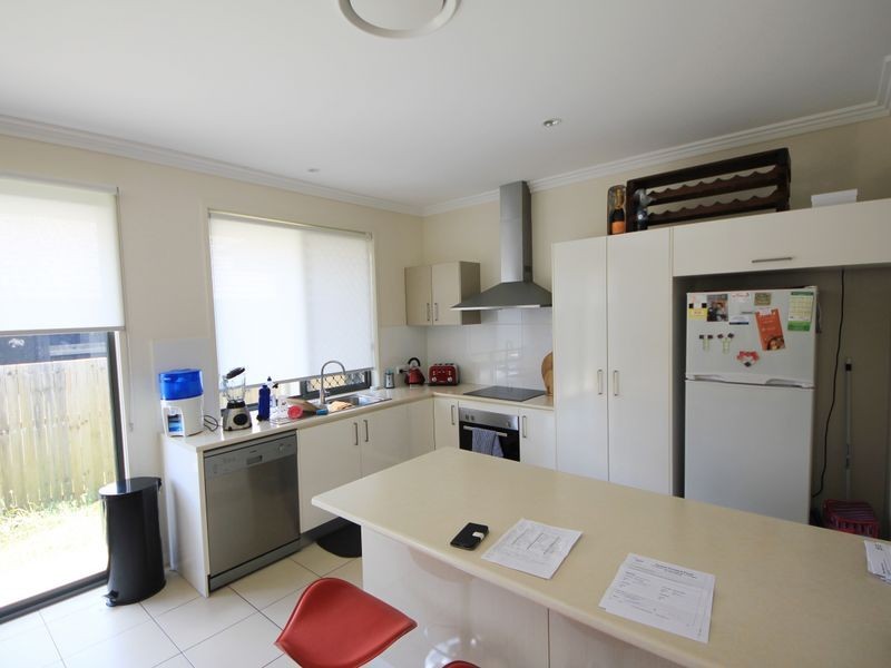 22 Williams Crescent, North Lakes QLD 4509