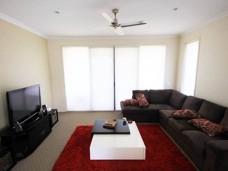 22 Williams Crescent, North Lakes QLD 4509