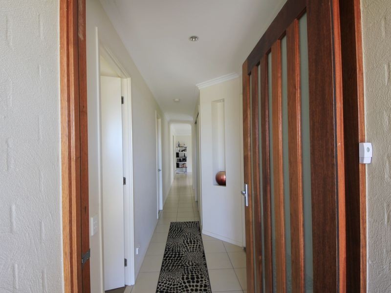 22 Williams Crescent, North Lakes QLD 4509