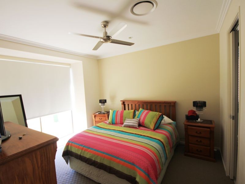 22 Williams Crescent, North Lakes QLD 4509
