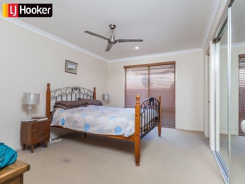 15 Dotterel Crescent, North Lakes QLD 4509