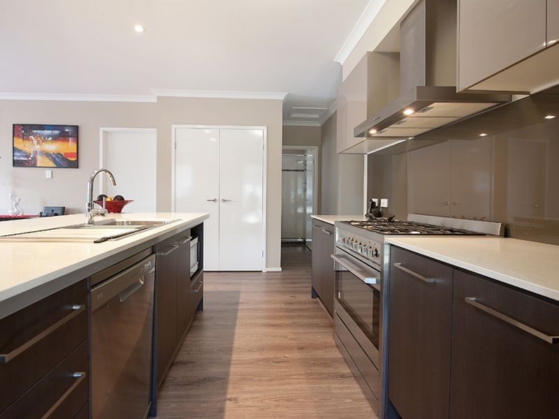 6 Wallis Circuit, North Lakes QLD 4509