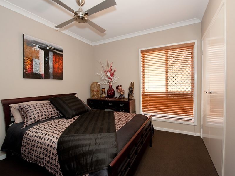 6 Wallis Circuit, North Lakes QLD 4509