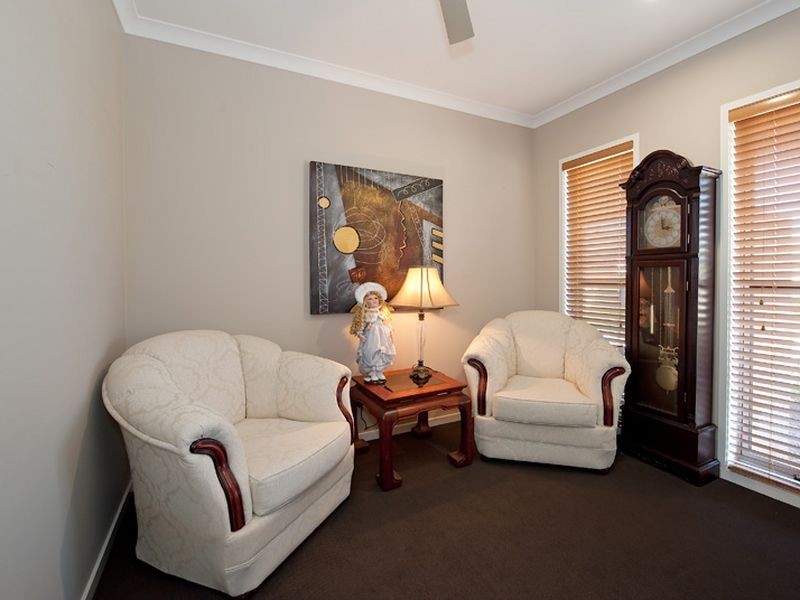 6 Wallis Circuit, North Lakes QLD 4509