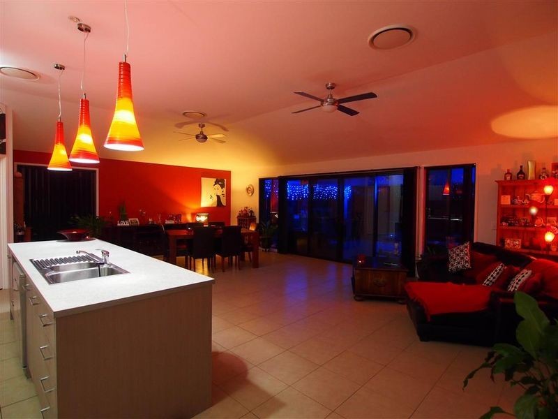 8 Orla Court, Murrumba Downs QLD 4503