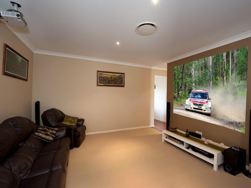 6 Kangaroo Street, North Lakes QLD 4509