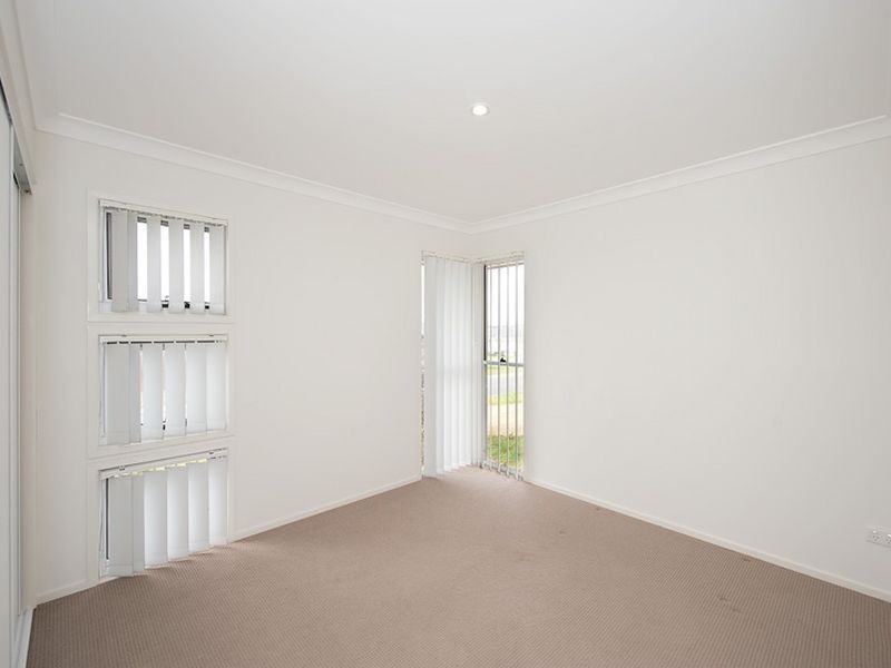 21 Riviera Crescent, North Lakes QLD 4509