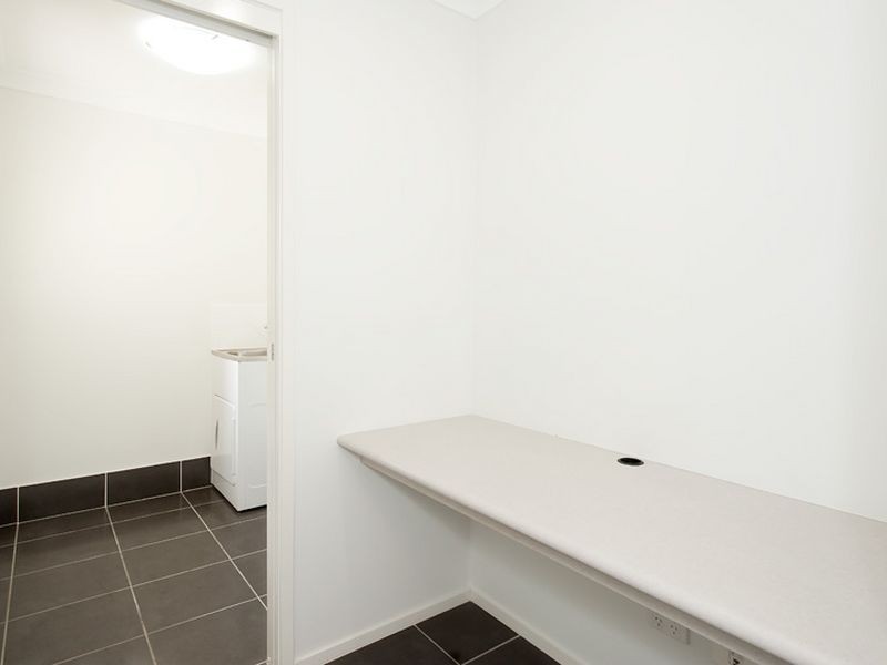 21 Riviera Crescent, North Lakes QLD 4509