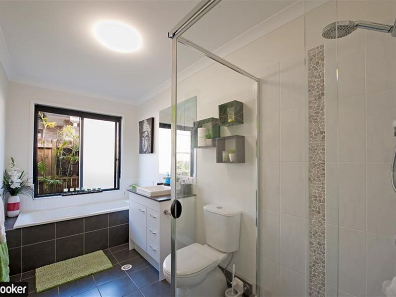 20 Nullarbor Cct, North Lakes QLD 4509