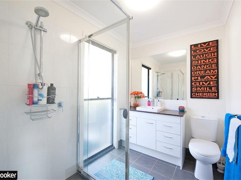 20 Nullarbor Cct, North Lakes QLD 4509