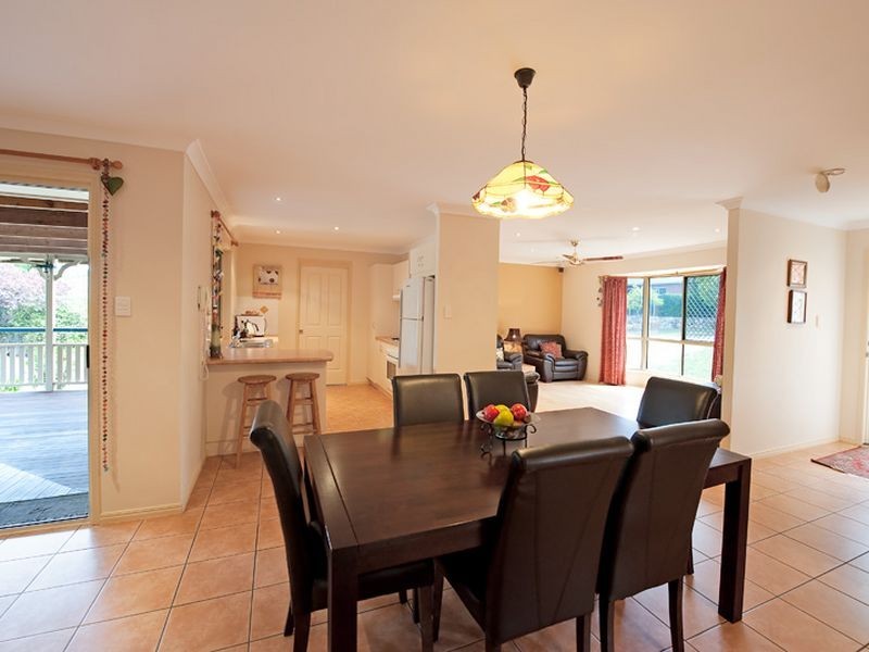 19 Chilton Crescent, North Lakes QLD 4509