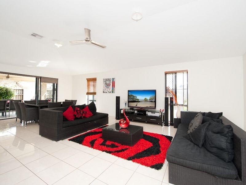 1 Quartz Crescent, Mango Hill QLD 4509