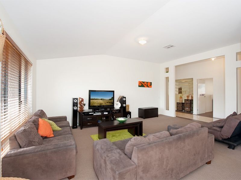 1 Quartz Crescent, Mango Hill QLD 4509
