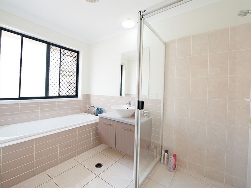 1 Quartz Crescent, Mango Hill QLD 4509