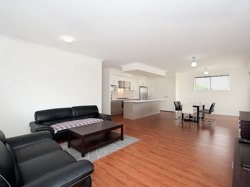 14 Griffith Court, North Lakes QLD 4509