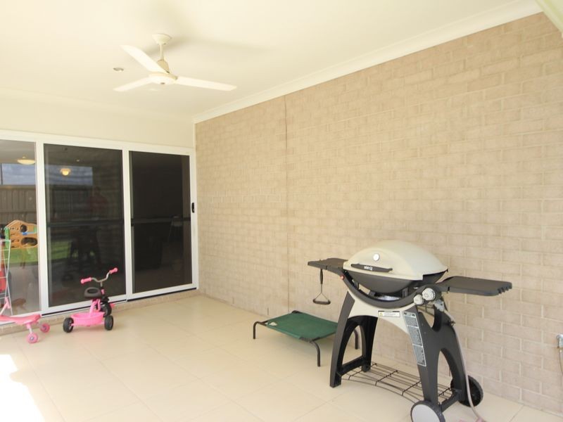 28 Williams Crescent, North Lakes QLD 4509