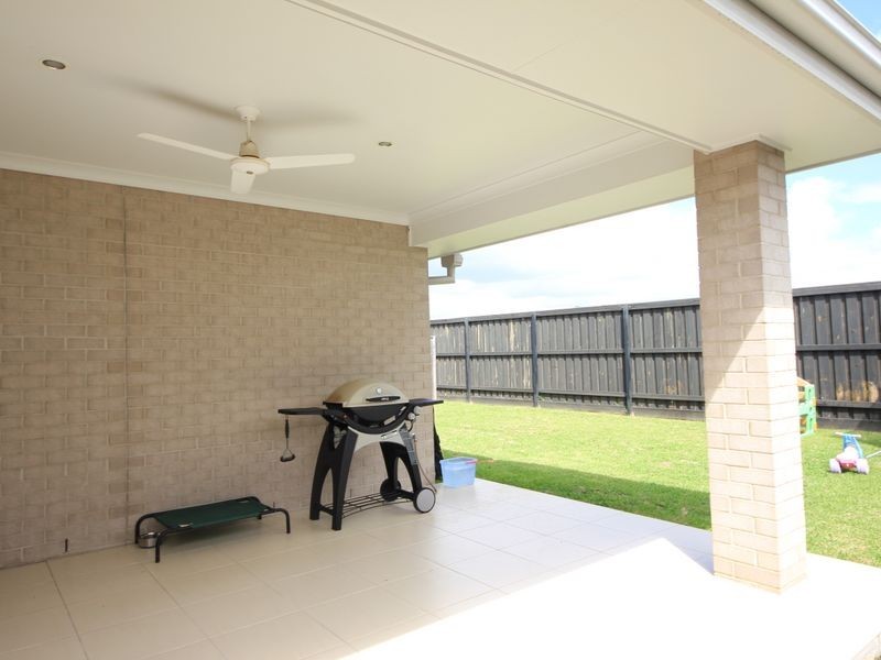 28 Williams Crescent, North Lakes QLD 4509