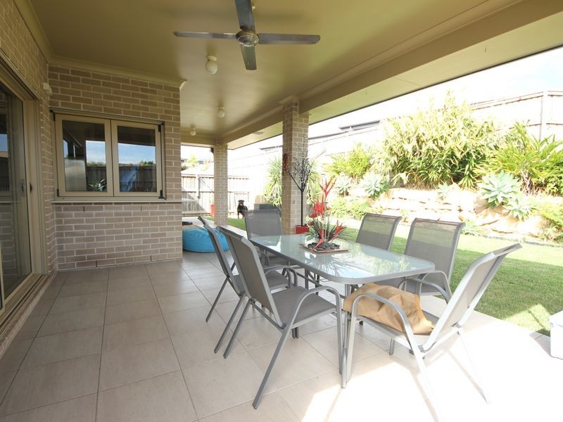 9 First Street, North Lakes QLD 4509