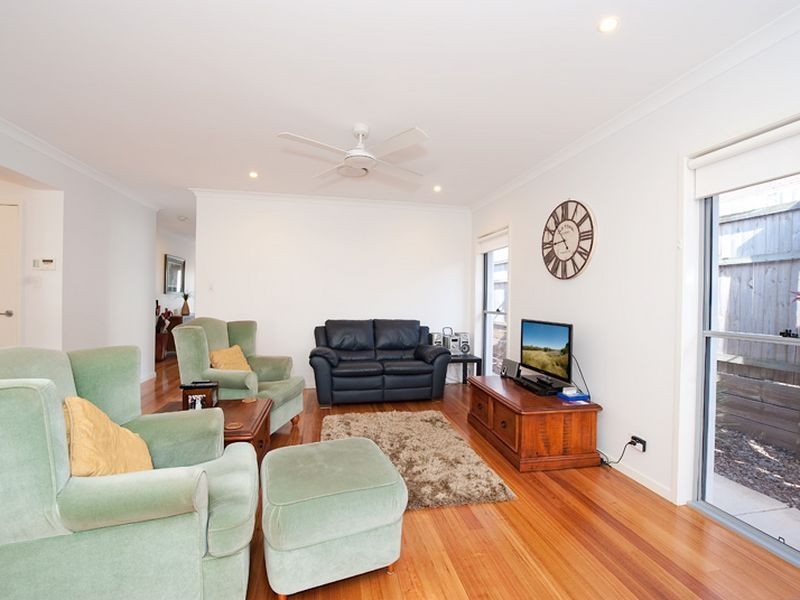 6 Troon Street, North Lakes QLD 4509