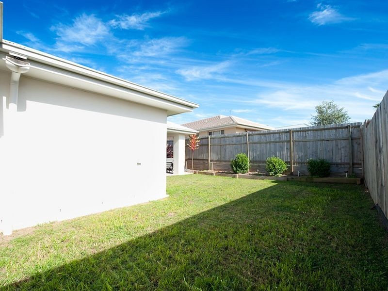6 Troon Street, North Lakes QLD 4509