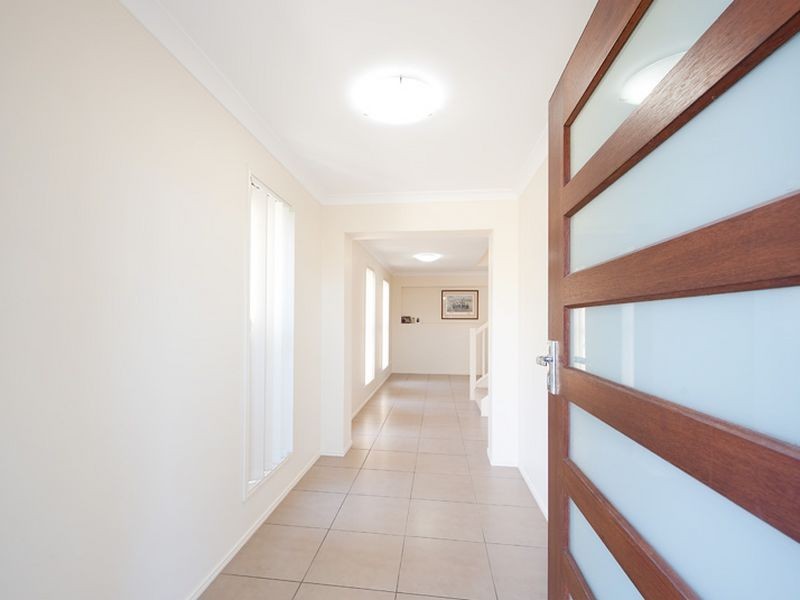 4 Freeman Street, North Lakes QLD 4509