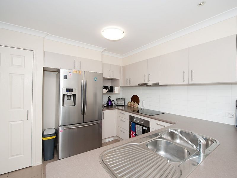 4 Freeman Street, North Lakes QLD 4509