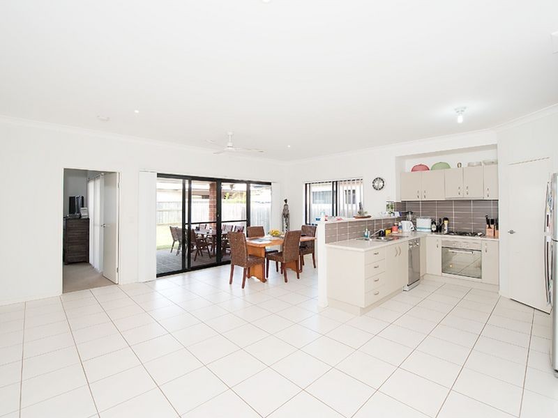 14 Ningaui Crescent, North Lakes QLD 4509