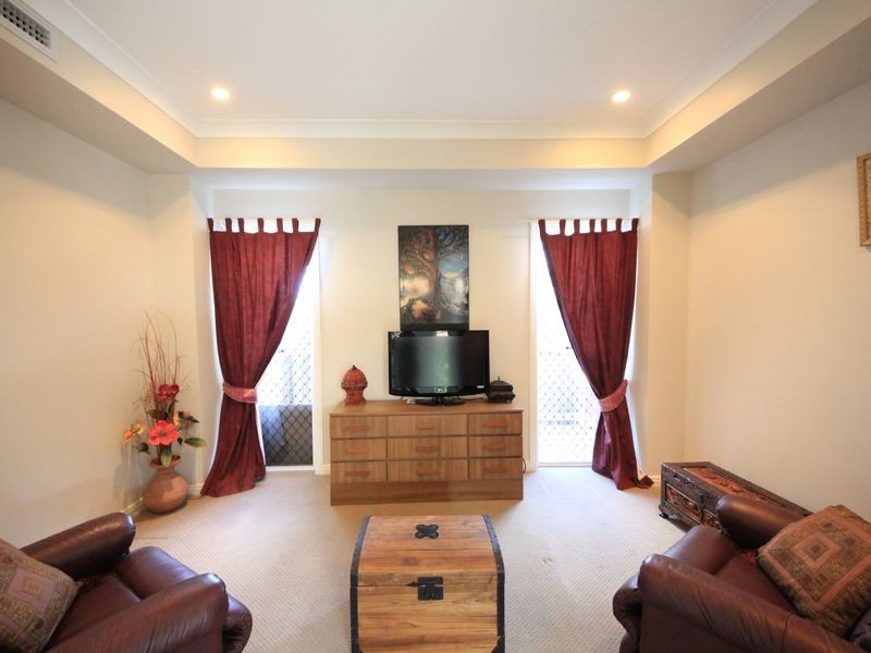 10 Kakadu Court, North Lakes QLD 4509