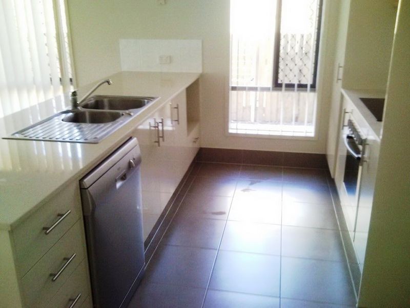 30 Kingston Court, North Lakes QLD 4509