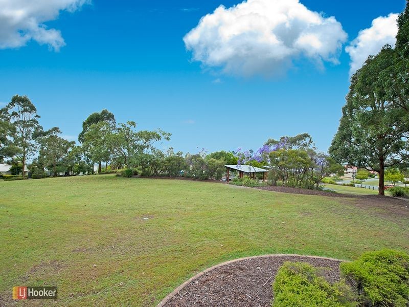 39 Southerden Drive, North Lakes QLD 4509