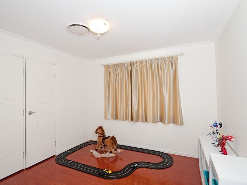 16 Griffith Court, North Lakes QLD 4509