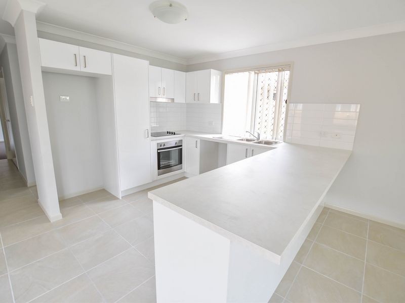 2/ 27 Old Gympie Road, Kallangur QLD 4503