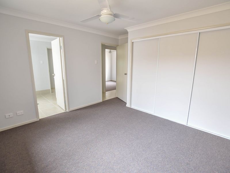 2/ 27 Old Gympie Road, Kallangur QLD 4503