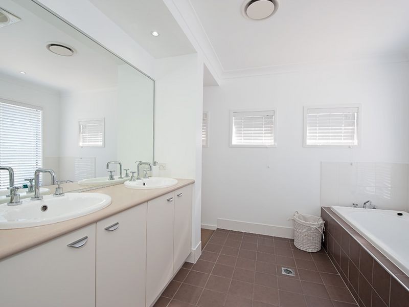 45 Whitecedar Circuit, North Lakes QLD 4509