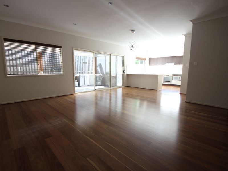 38 Forrestal Circuit, North Lakes QLD 4509